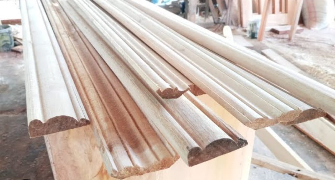 ADISON wooden moldings/casings/claddings , size 1.25x 5 soot (11 - 12 pieces of 4 foot) 1st grade