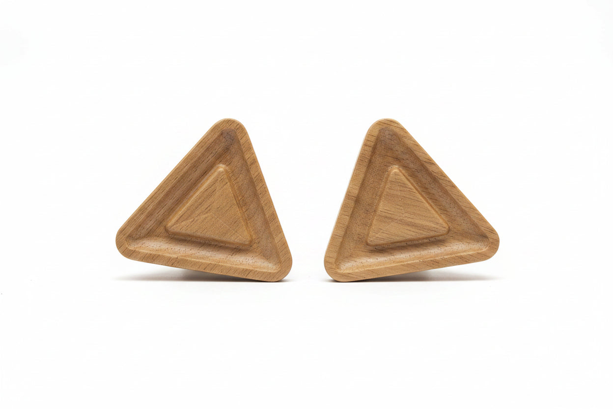 Adison triangular wooden knobs with screws pack of 2 pcs teak wooden material nature